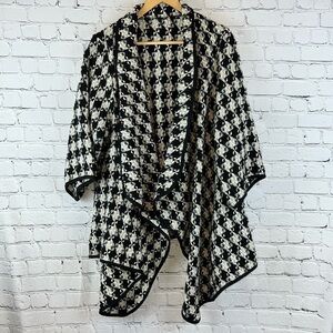 MARCUS ADLER Houndstooth Wrap Cloak Dolman Sleeve Cardigan